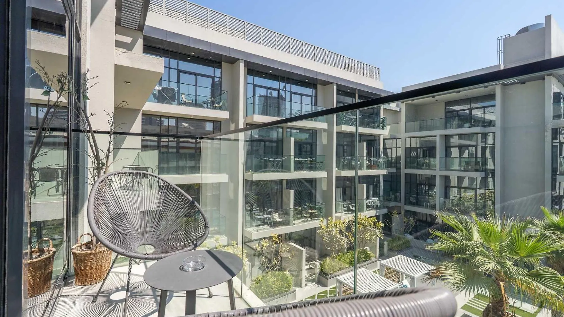 Modern Bali Vibes Studio With Pool And Palm Tree Views Jvc Dubai