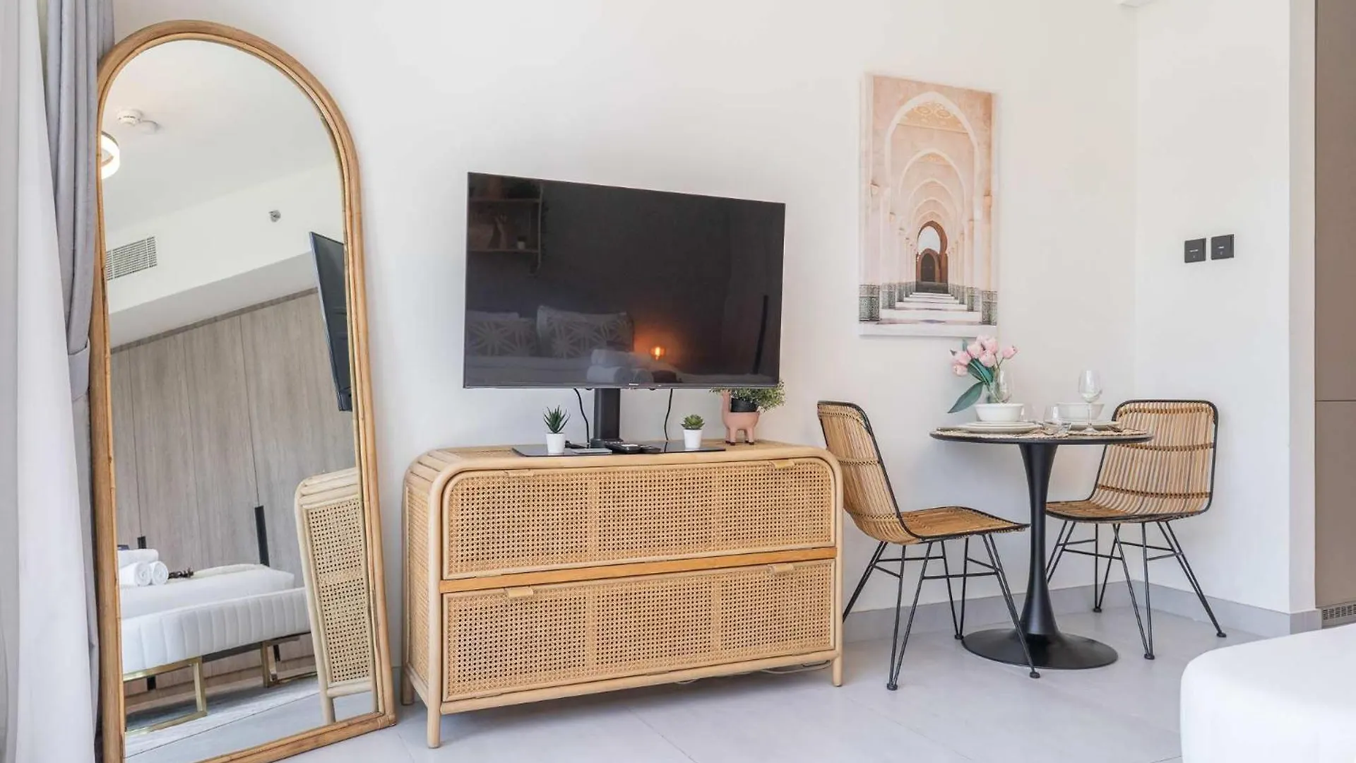 Apartment Modern Bali Vibes Studio With Pool And Palm Tree Views Jvc Dubai