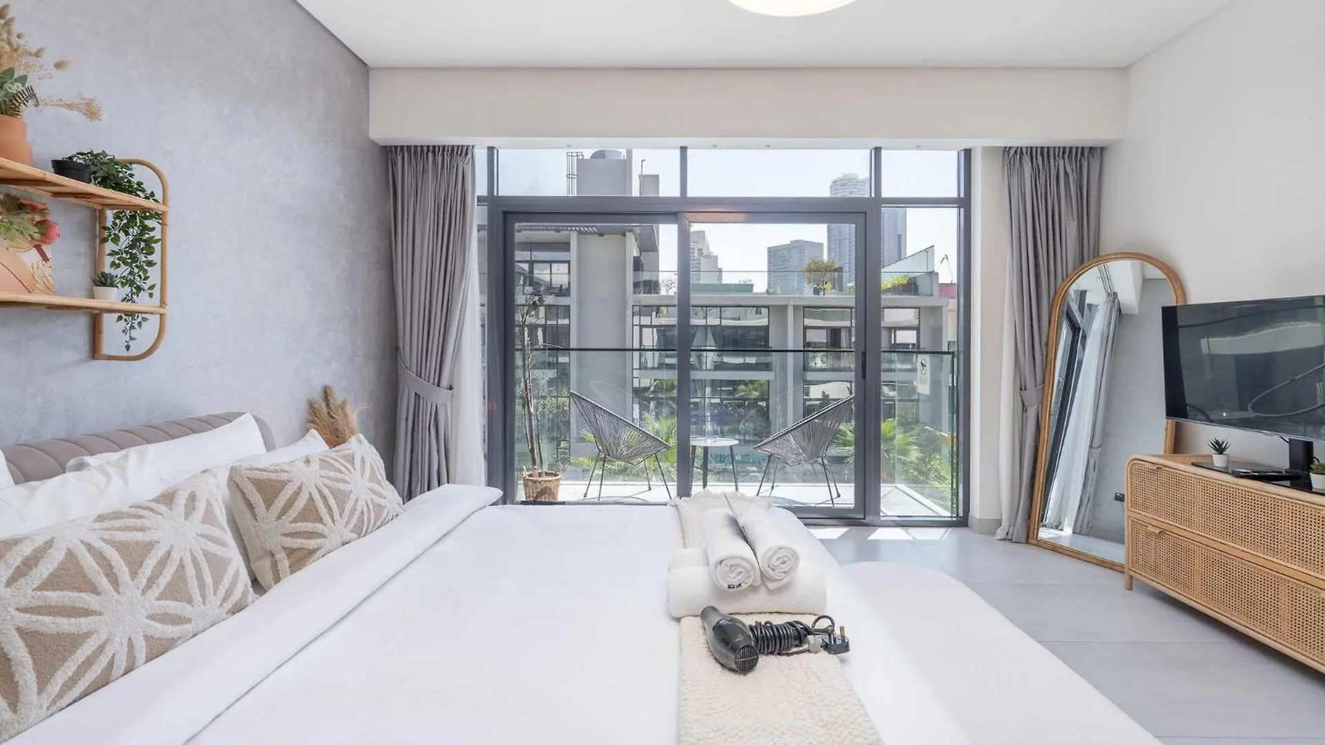 Modern Bali Vibes Studio With Pool And Palm Tree Views Jvc Dubai 0*,  United Arab Emirates