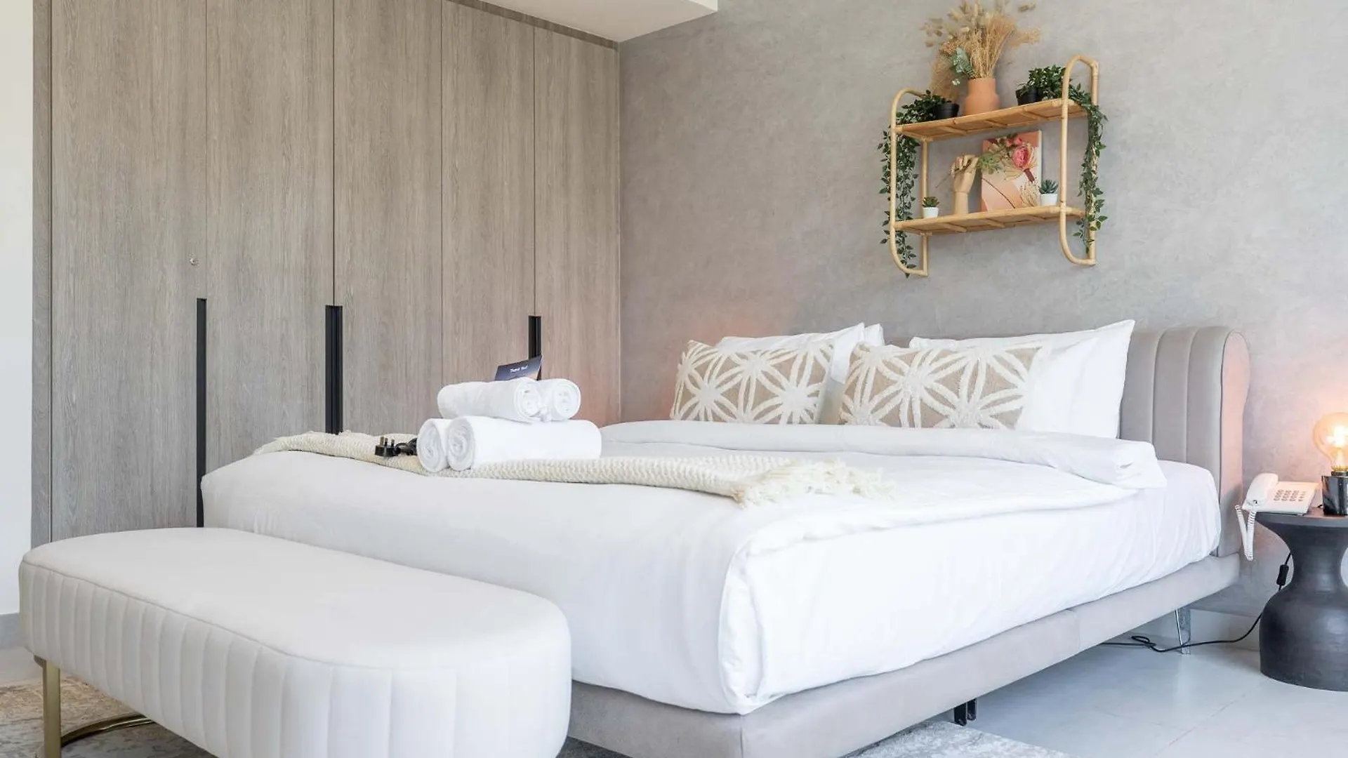 Modern Bali Vibes Studio With Pool And Palm Tree Views Jvc Dubai