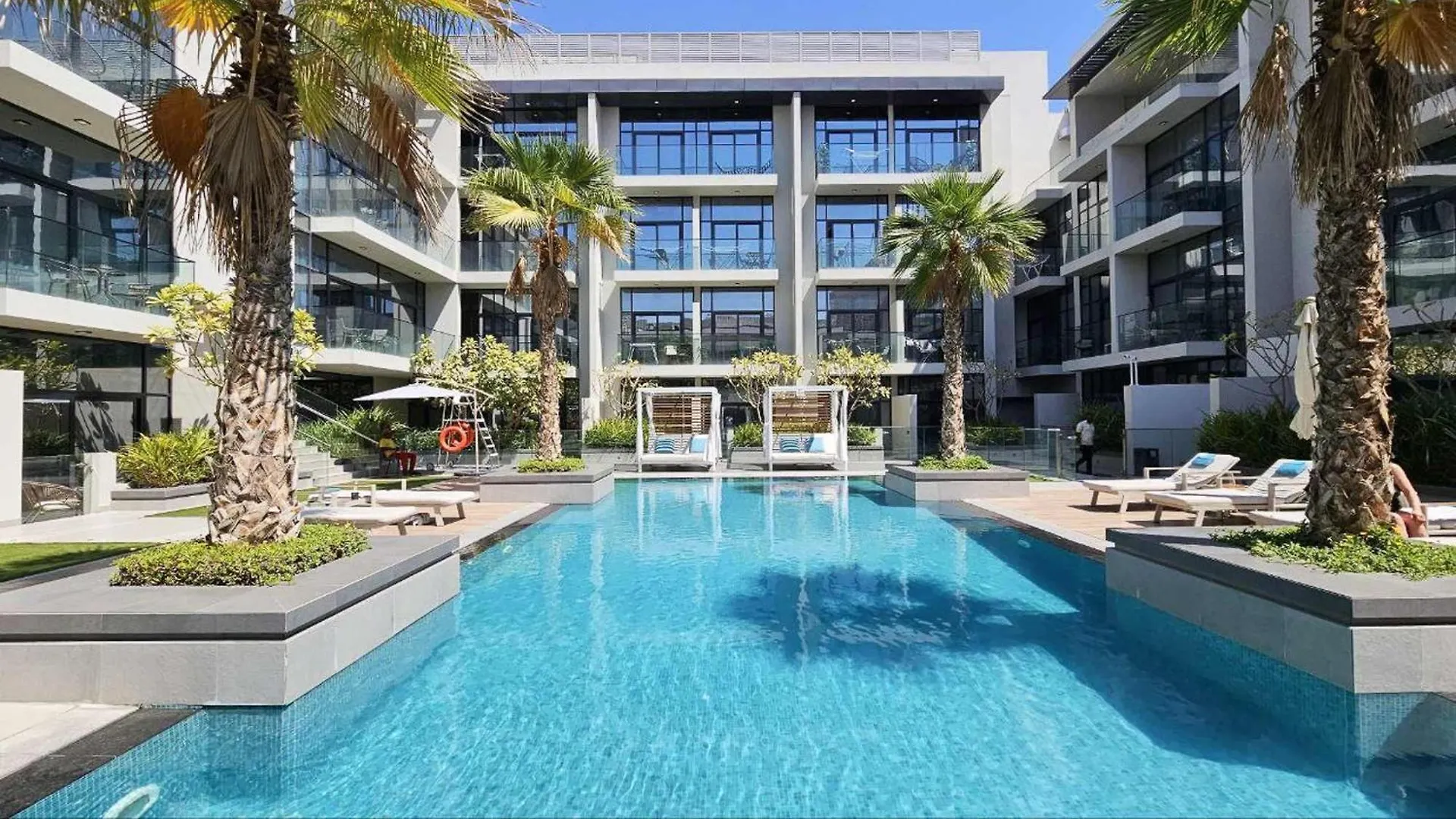 Modern Bali Vibes Studio With Pool And Palm Tree Views Jvc Dubai Lägenhet